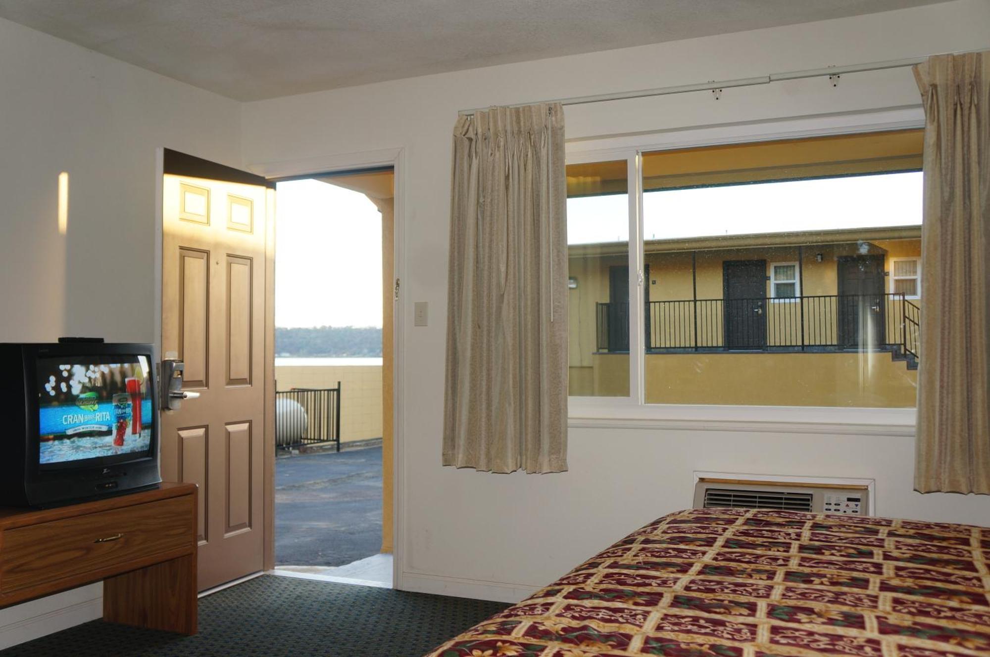 Lake Marina Inn Clearlake Oaks ห้อง รูปภาพ
