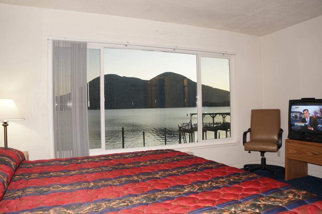 Lake Marina Inn Clearlake Oaks ห้อง รูปภาพ